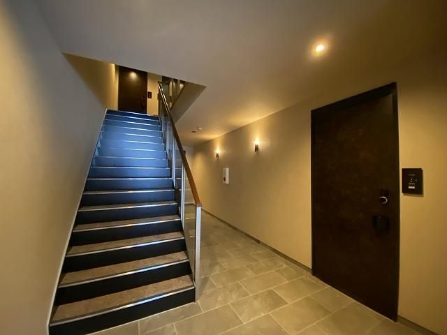 �y�G���g�����X�z�@