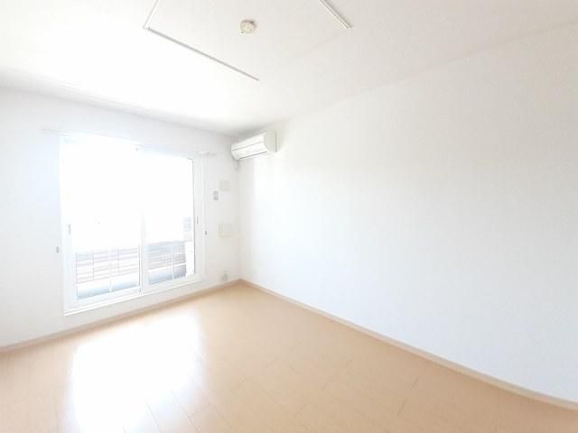 �y���ԁE���r���O�z�@