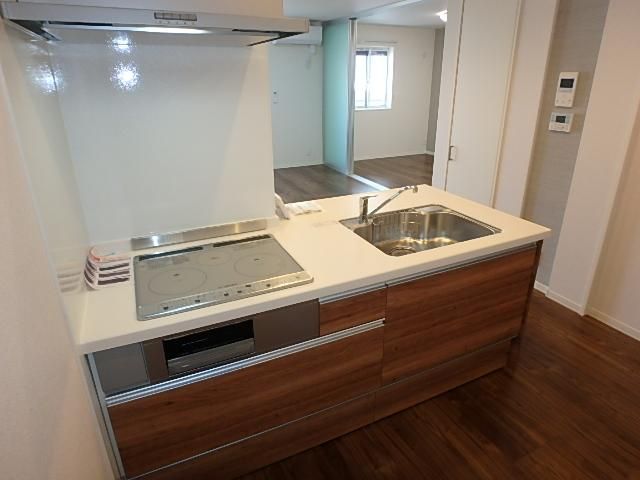 �y�L�b�`���z�@