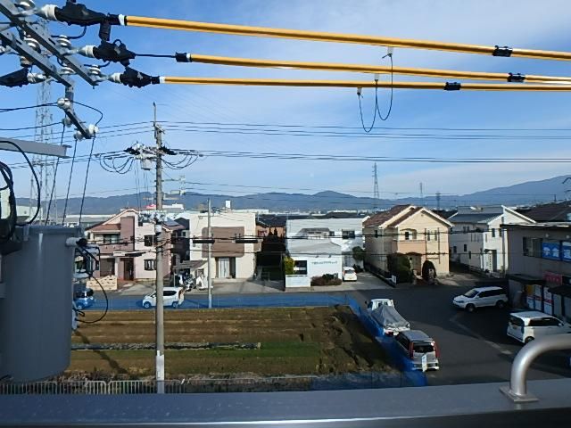 �y���]�z�@