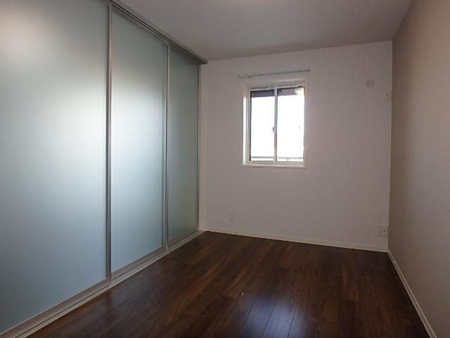 �y�����E���r���O�z�@