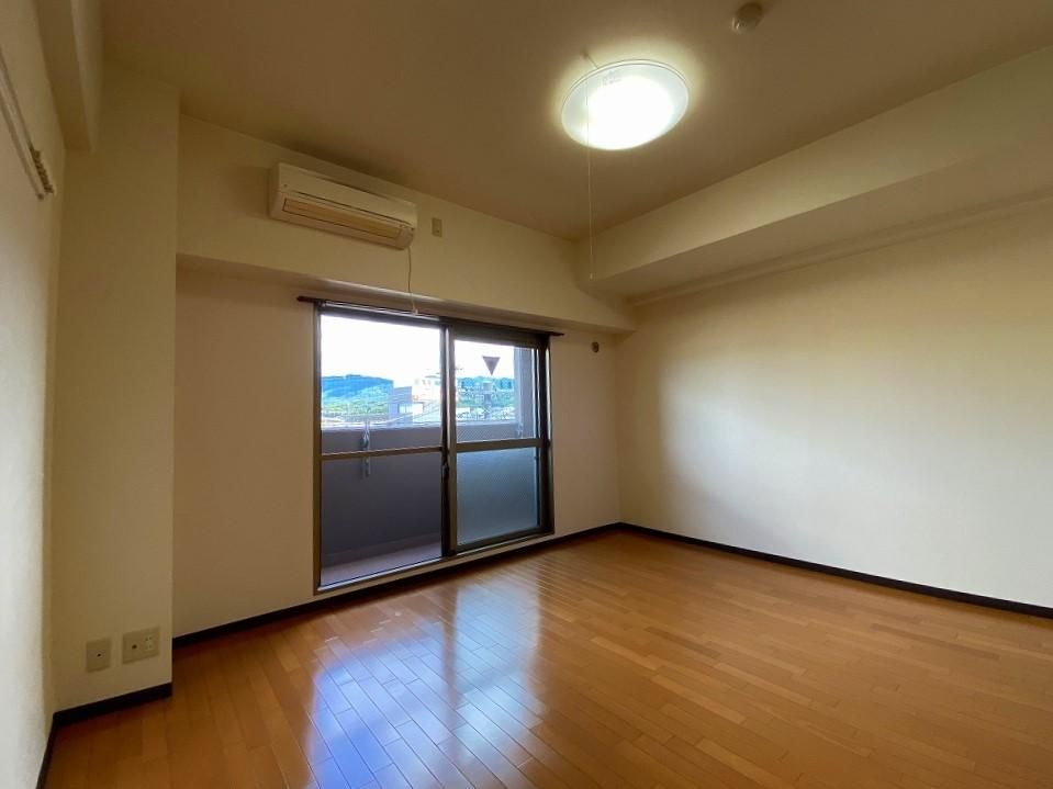 �y�Q���z�@