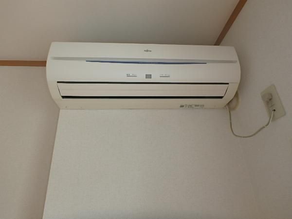 �y���̑��ݔ��z�@���G�A�R���t��