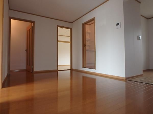 �y�����E���r���O�z�@