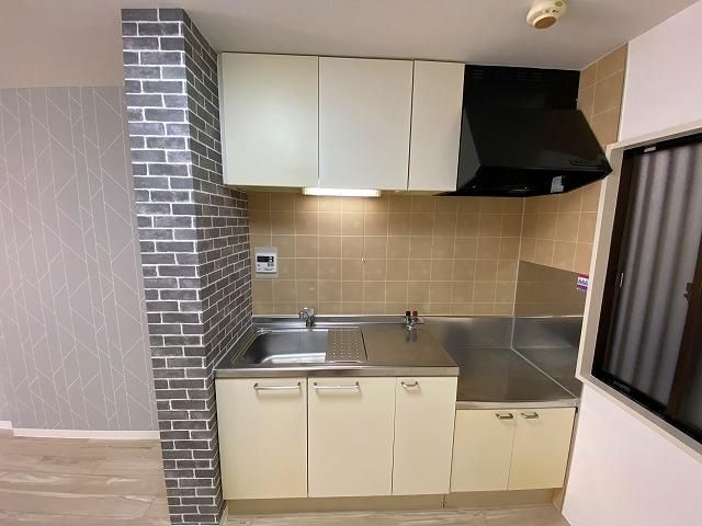 �y�L�b�`���z�@