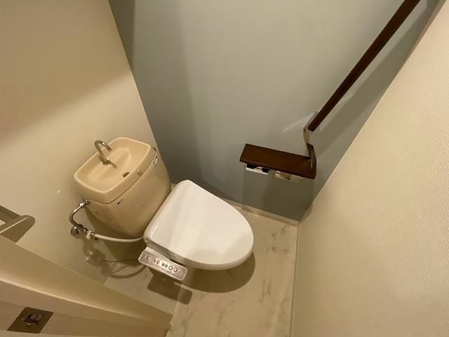 �y�g�C���z�@