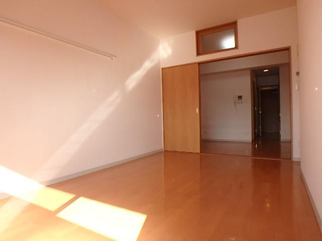 �y���ԁE���r���O�z�@���t���[�����O���̍L�X��ԁ�