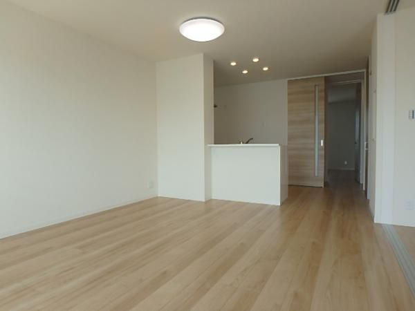 �y���ԁE���r���O�z�@