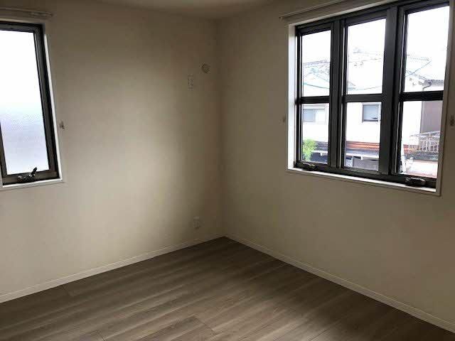 �y���̑������E�X�y�[�X�z�@