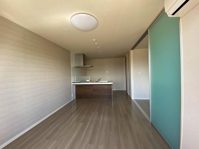 �y�����E���r���O�z�@