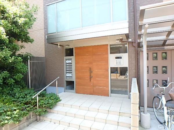 �y�G���g�����X�z�@