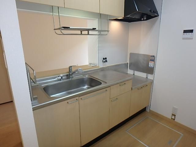 �y�L�b�`���z�@