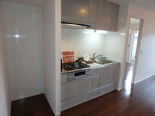 �y�L�b�`���z�@