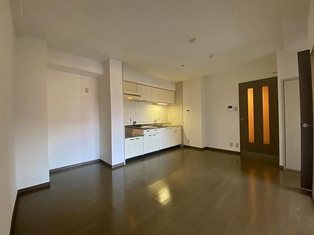 �y���ԁE���r���O�z�@