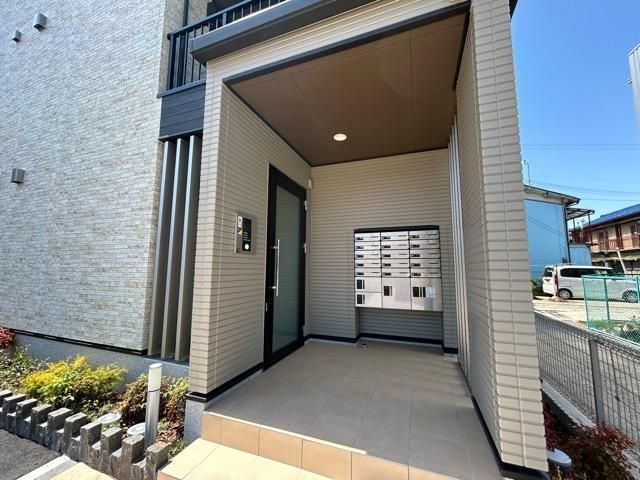 �y�G���g�����X�z�@