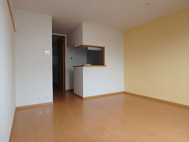 �y���ԁE���r���O�z�@