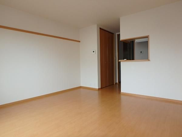 �y�����E���r���O�z�@