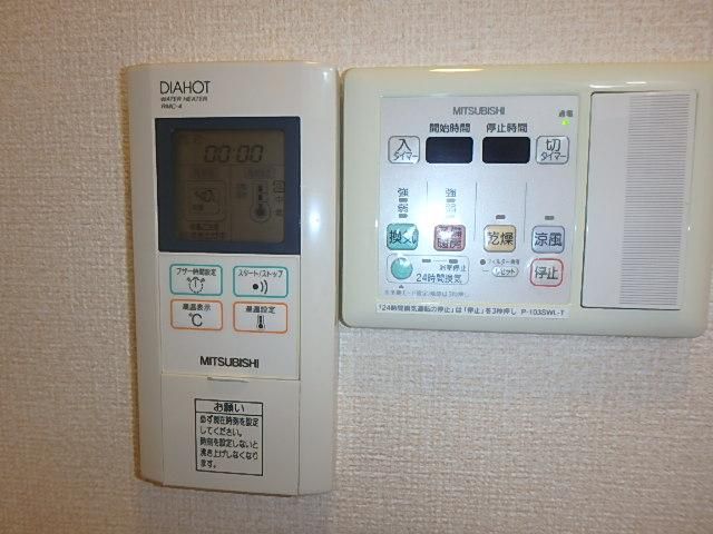 y̑ݔz@