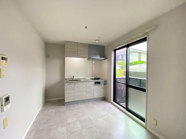 �y���ԁE���r���O�z�@���Y��Ƀ��t�H�[������Ă��܂���