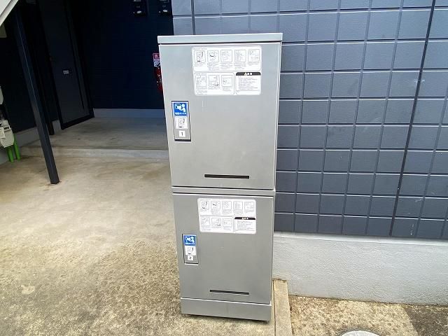 �y���̑��ݔ��z�@����z�{�b�N�X��