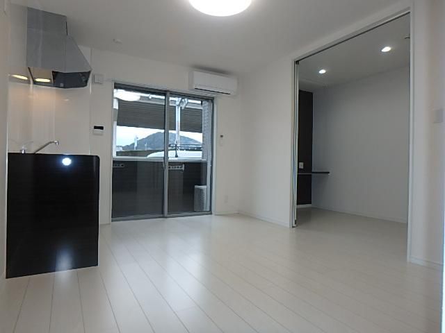 �y�Q���z�@