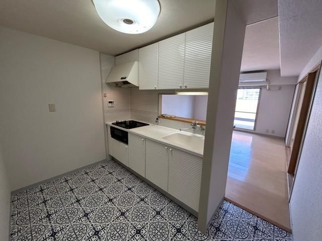 �y�L�b�`���z�@