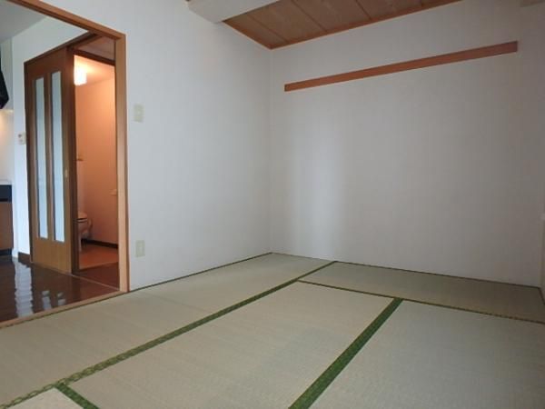 �y�Q���z�@