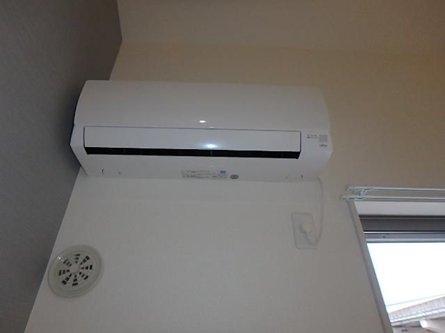 �y���̑��ݔ��z�@