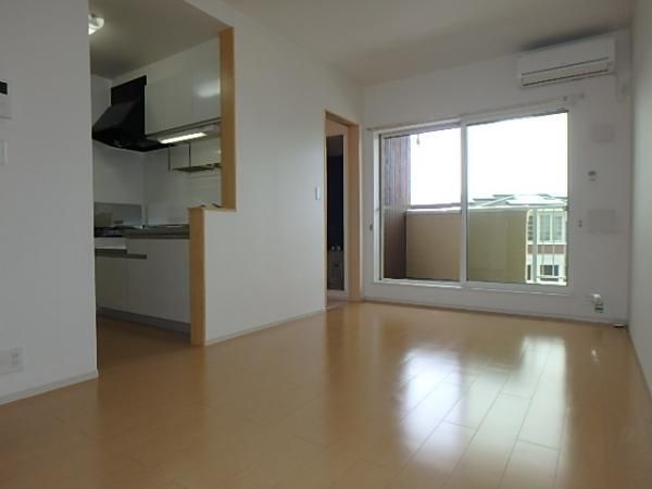 �y���ԁE���r���O�z�@