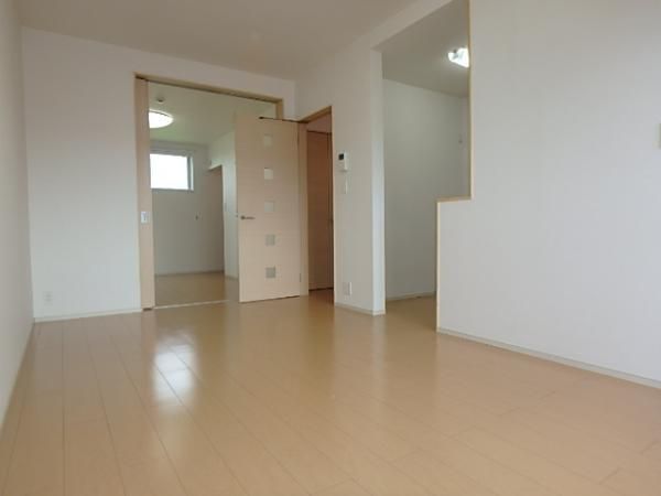 �y�����E���r���O�z�@