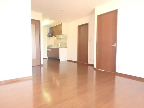 �y���ԁE���r���O�z�@