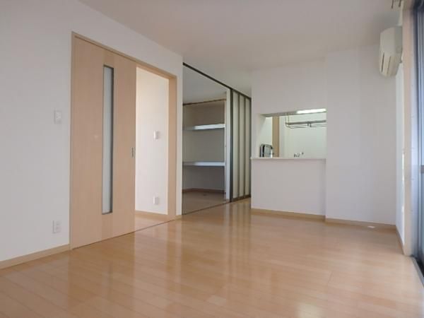 �y���ԁE���r���O�z�@