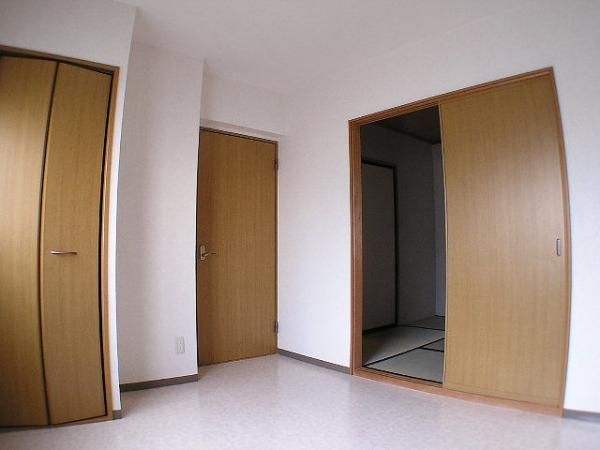 �y�Q���z�@