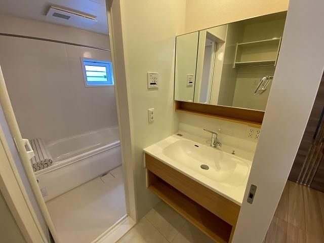 �y���ʏ��z�@