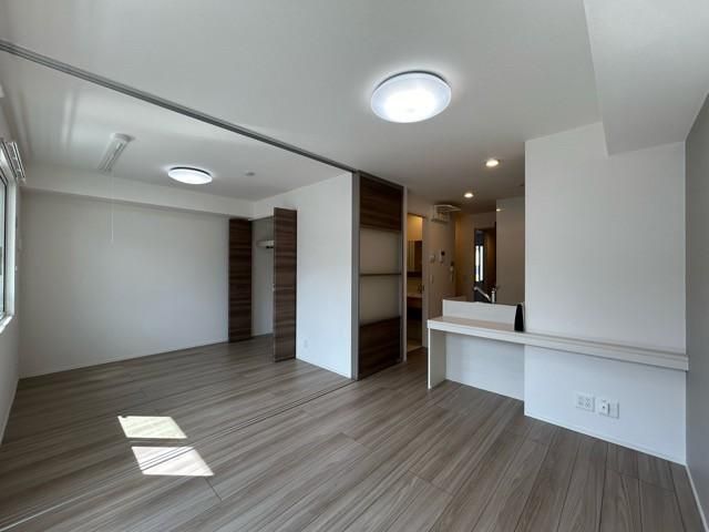 �y���ԁE���r���O�z�@