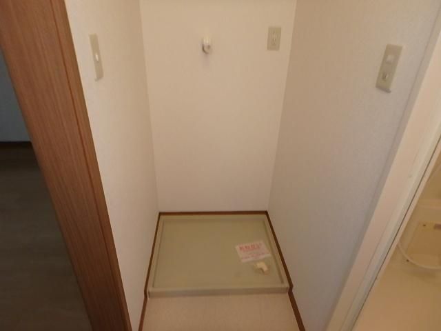 y̑ݔz@