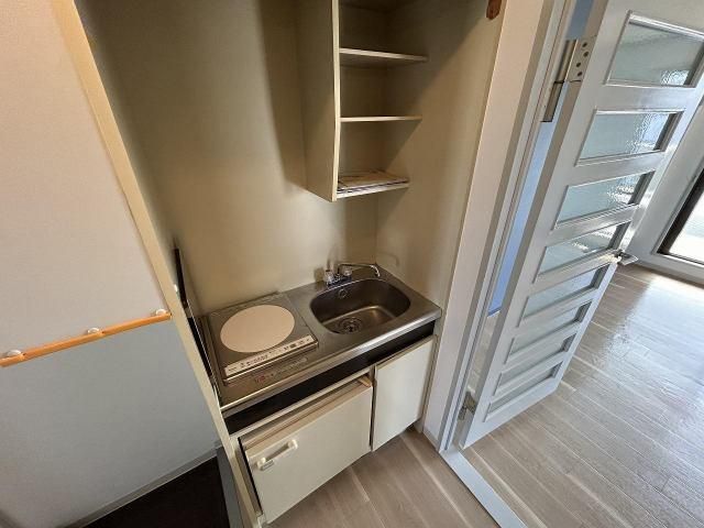 �y�L�b�`���z�@