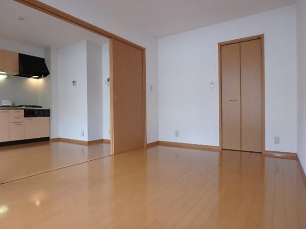 �y�����E���r���O�z�@