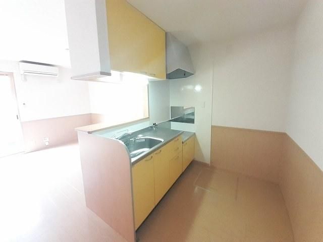 �y�L�b�`���z�@