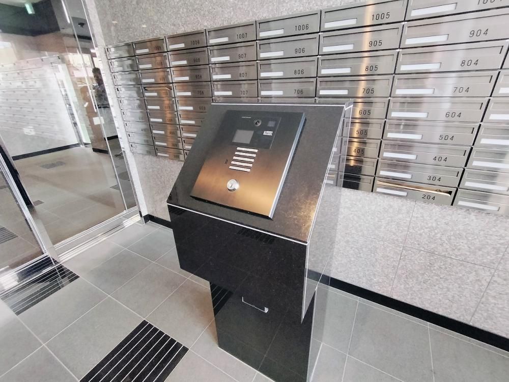 �y�G���g�����X�z�@