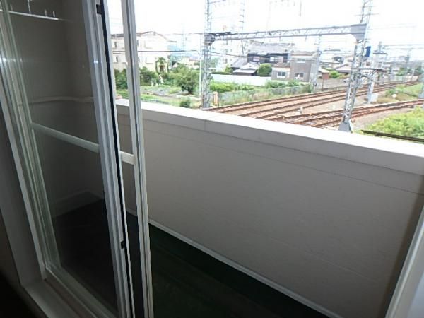 yoRj[z@