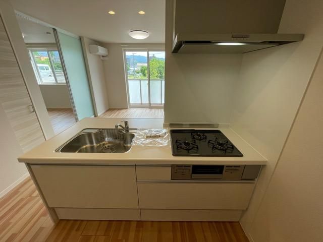 �y�L�b�`���z�@