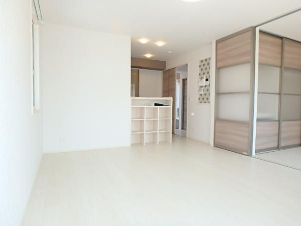 �y���ԁE���r���O�z�@