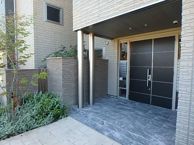 �y�G���g�����X�z�@