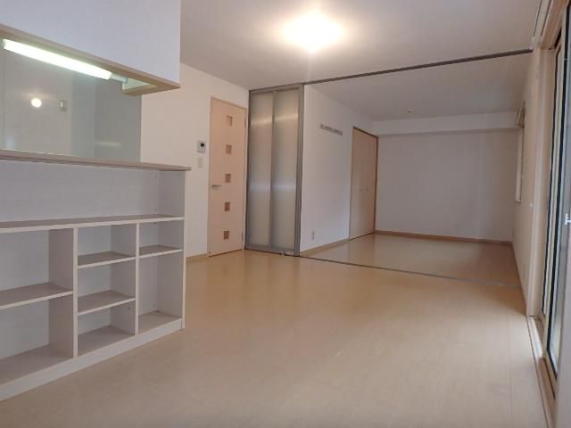 �y���ԁE���r���O�z�@