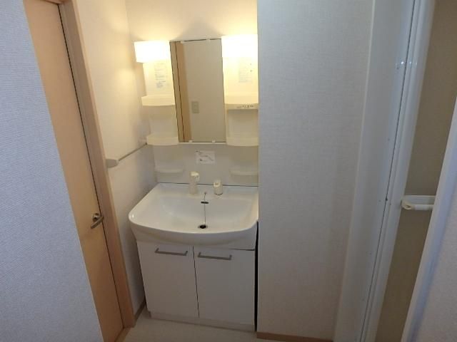 �y���ʏ��z�@