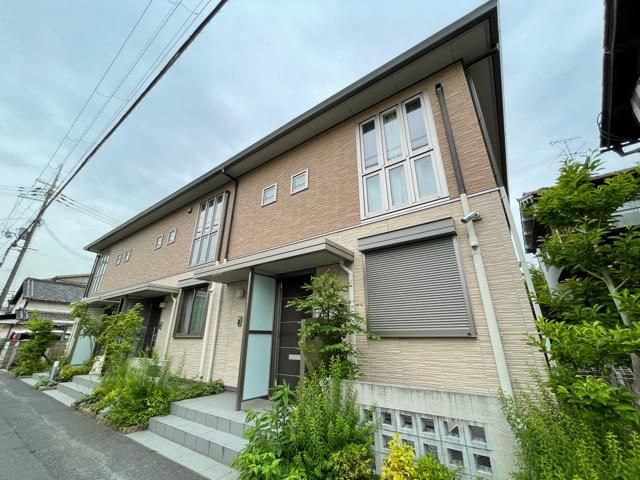 �y�G���g�����X�z�@