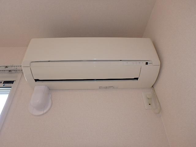 �y���̑��ݔ��z�@