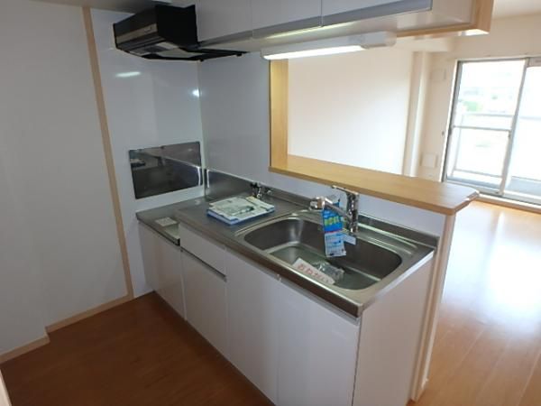 �y�L�b�`���z�@