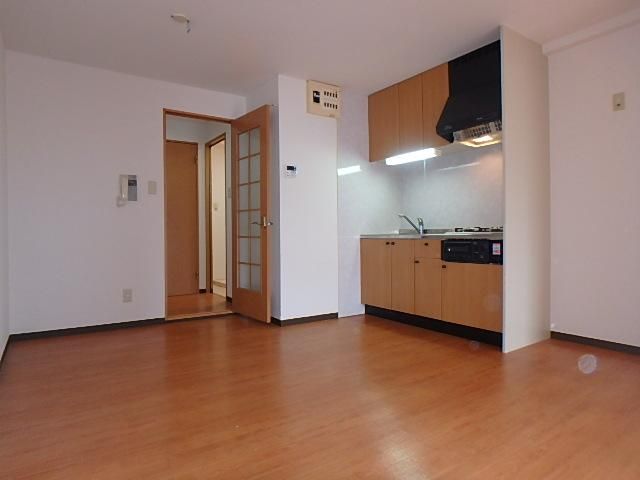 �y�L�b�`���z�@